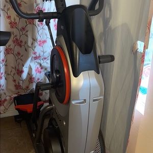 Bow flex Max Trainer M6